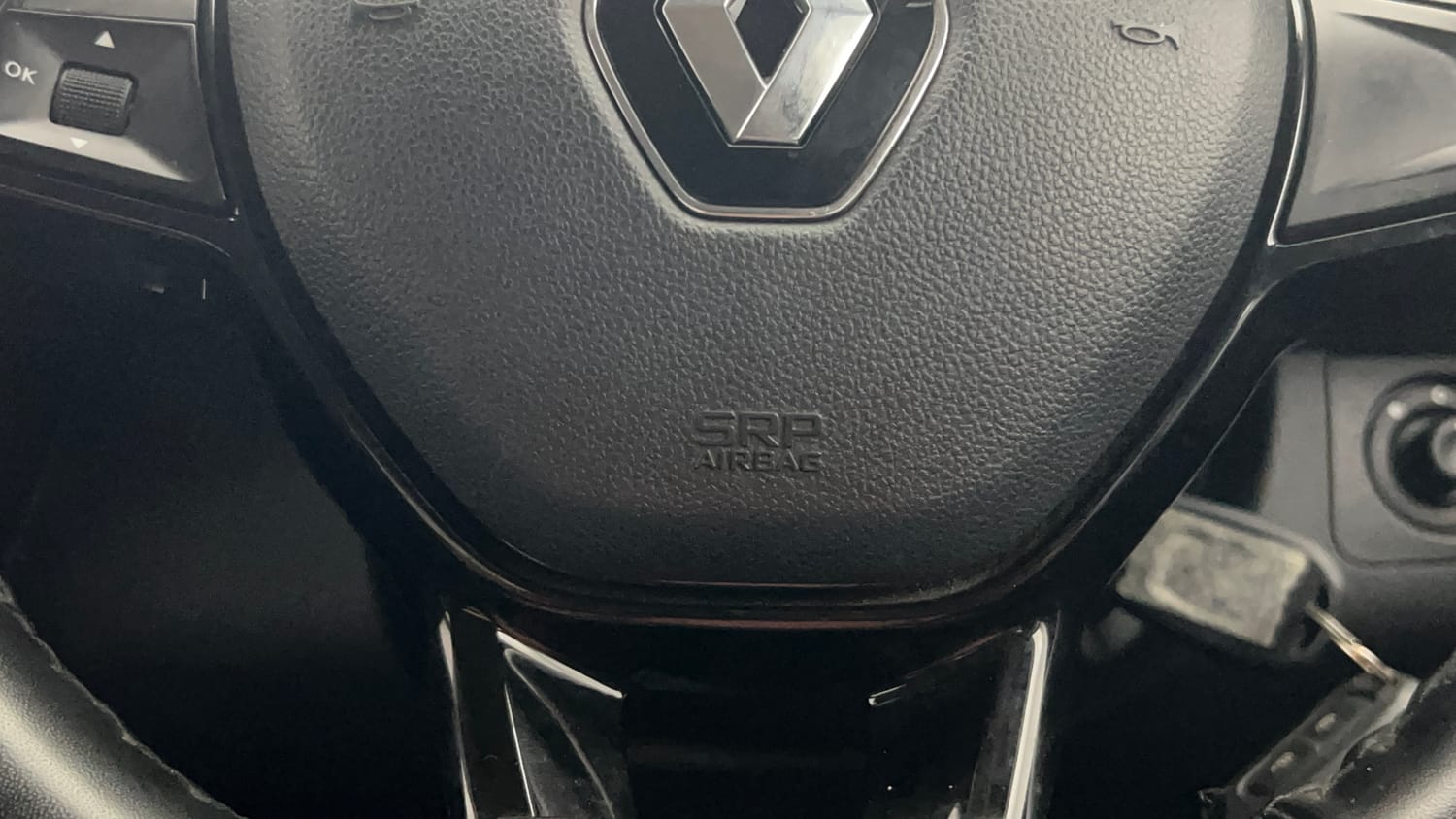 Used 2024 Renault Kwid RXT 1.0L Petrol Manual top_features Airbags