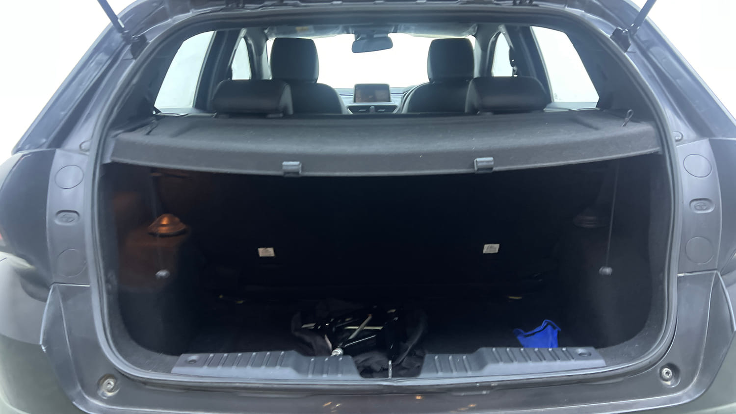 Used 2022 Tata Altroz XZ Plus Petrol Dark Edition Petrol Manual interior DICKY INSIDE VIEW