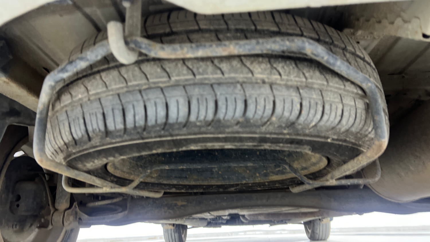 Used 2021 Maruti Suzuki New Ertiga VXi AT Petrol Automatic tyres SPARE TYRE VIEW