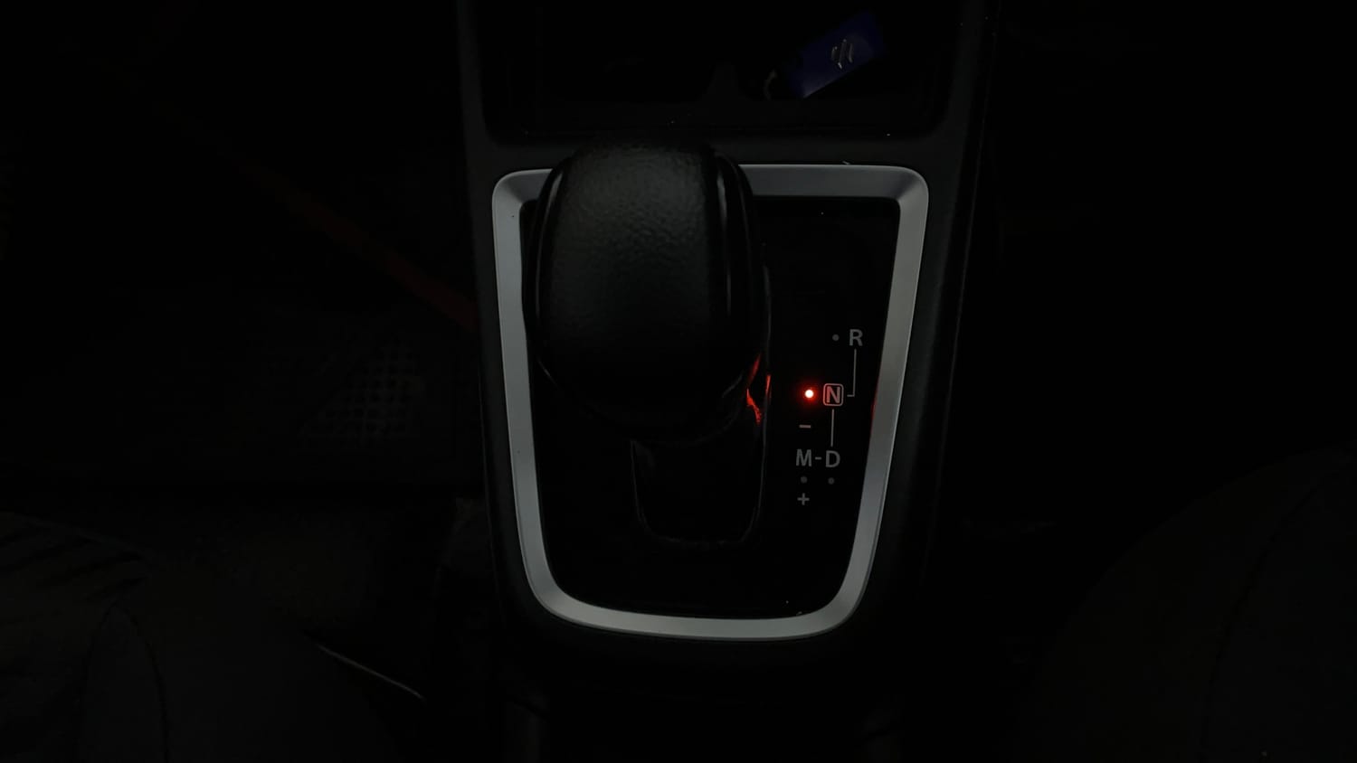 Used 2018 Maruti Suzuki Swift ZXi AMT Petrol Automatic interior GEAR  KNOB VIEW