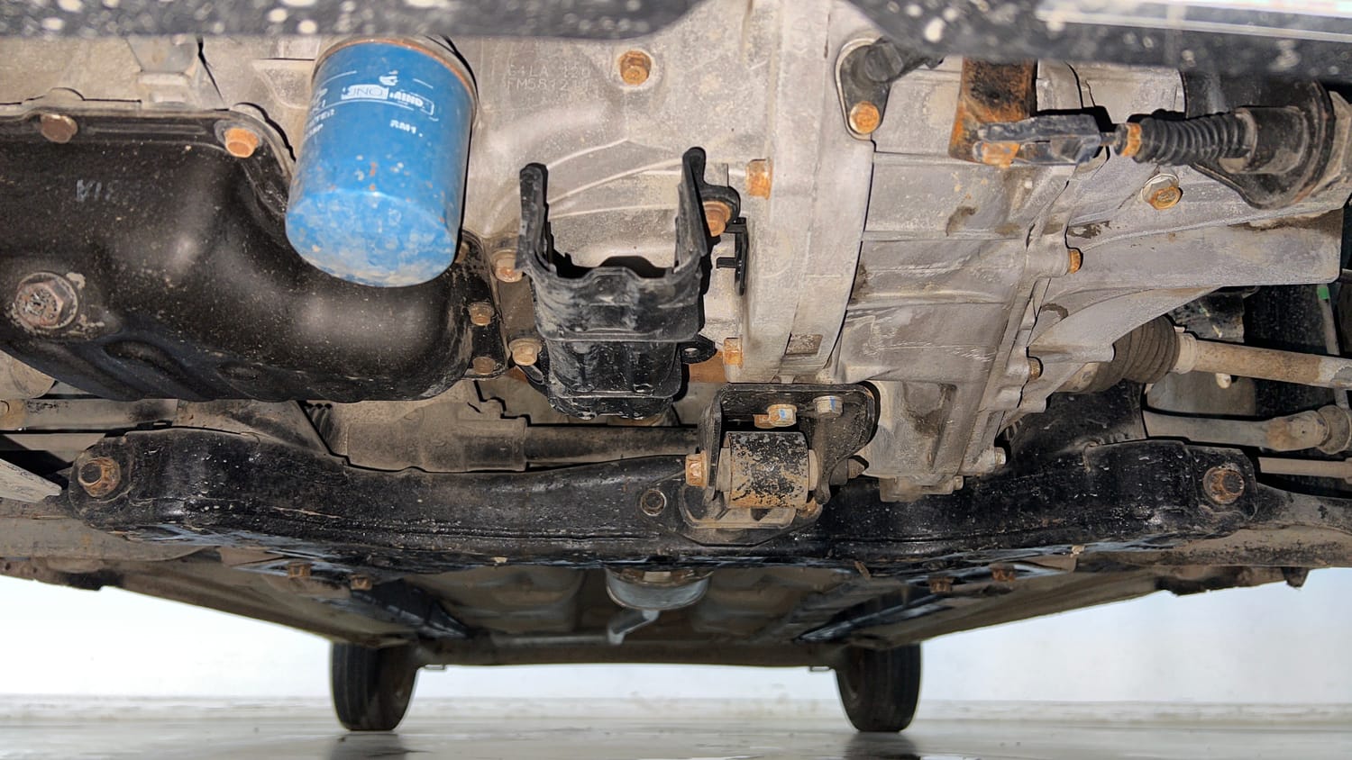 Used 2015 Hyundai Grand i10 Era 1.2 Kappa VTVT Petrol Manual extra FRONT LEFT UNDERBODY VIEW