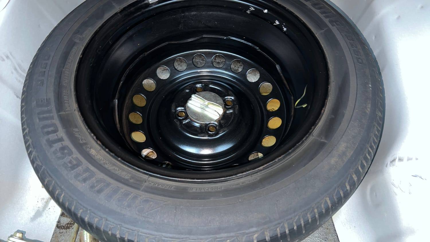 Used 2017 Honda City V CVT Petrol Petrol Automatic tyres SPARE TYRE VIEW