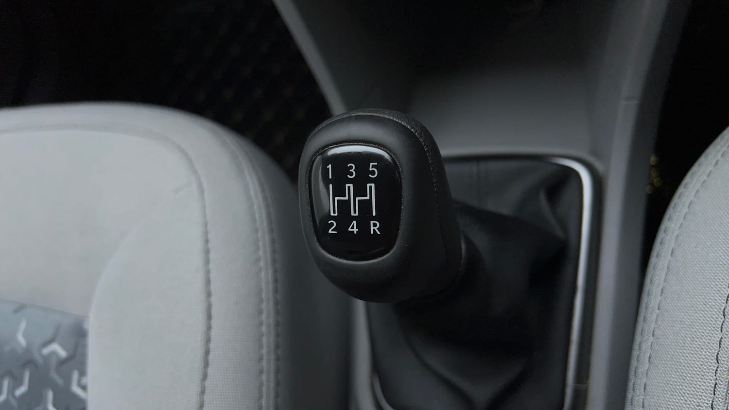 Used 2021 Tata Tigor XZ Petrol Manual interior GEAR  KNOB VIEW