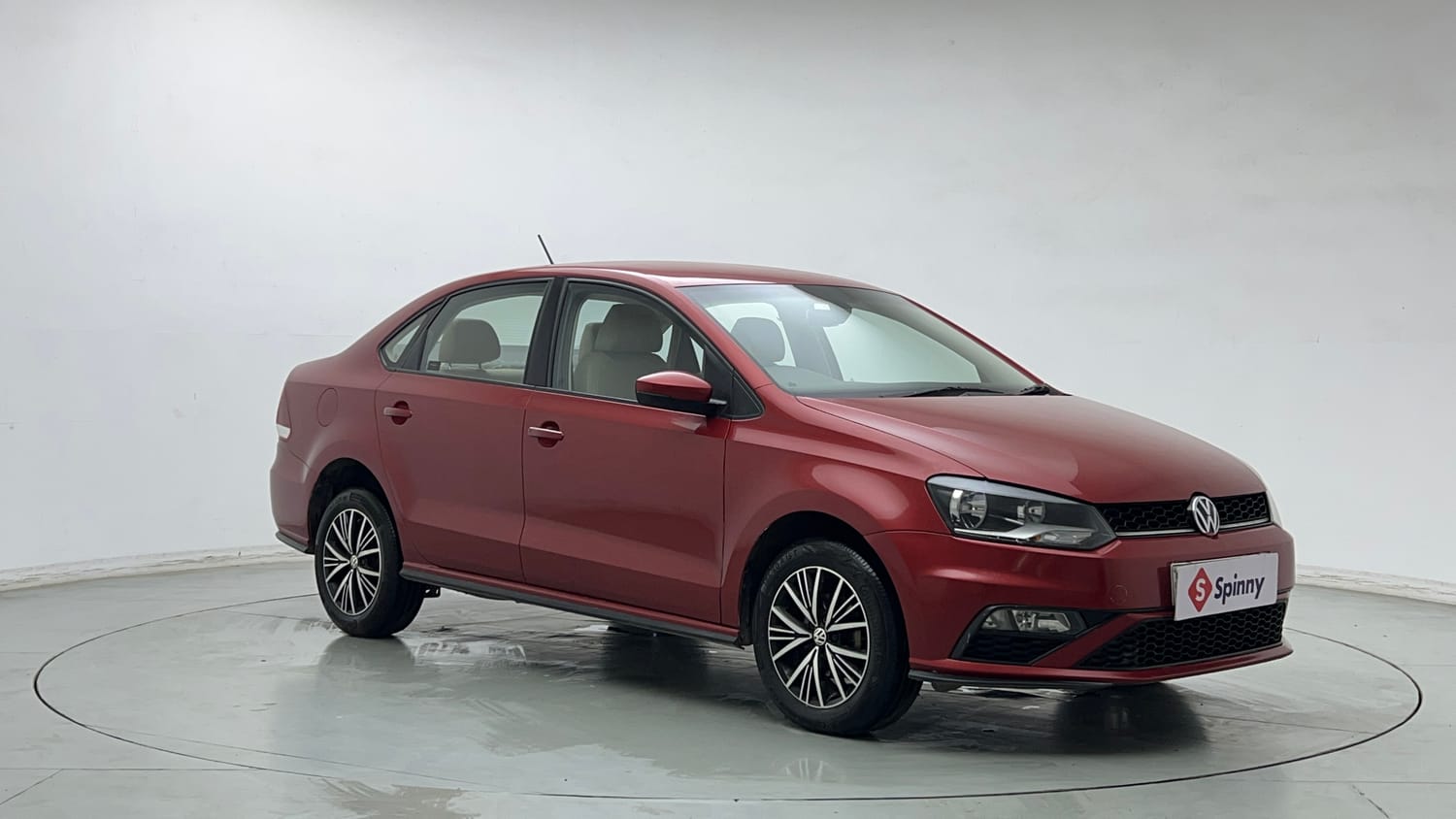 Used 2019 Volkswagen Vento Highline 1.2 (P) AT Petrol Automatic exterior RIGHT FRONT CORNER VIEW