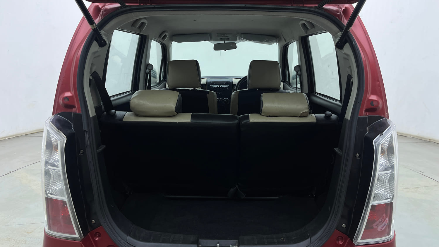 Used 2017 Maruti Suzuki Wagon R VXI+ Petrol Manual interior DICKY INSIDE VIEW