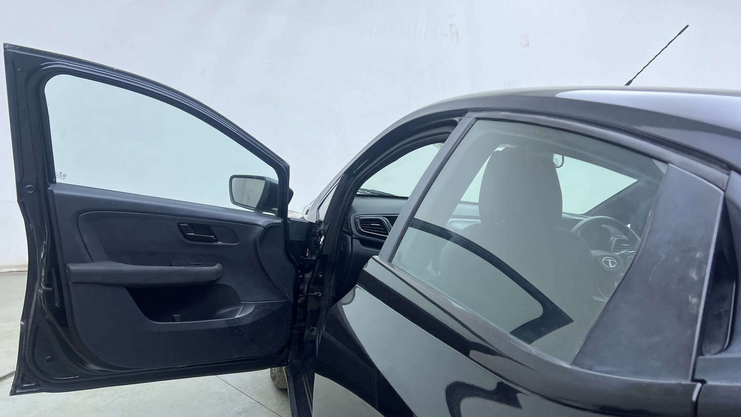 Used 2022 Tata Altroz XZ Plus Petrol Dark Edition Petrol Manual interior LEFT FRONT DOOR OPEN VIEW