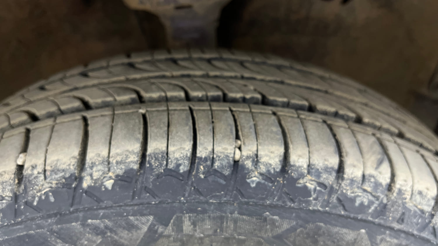 Used 2017 Maruti Suzuki Wagon R VXI+ Petrol Manual tyres RIGHT FRONT TYRE TREAD VIEW