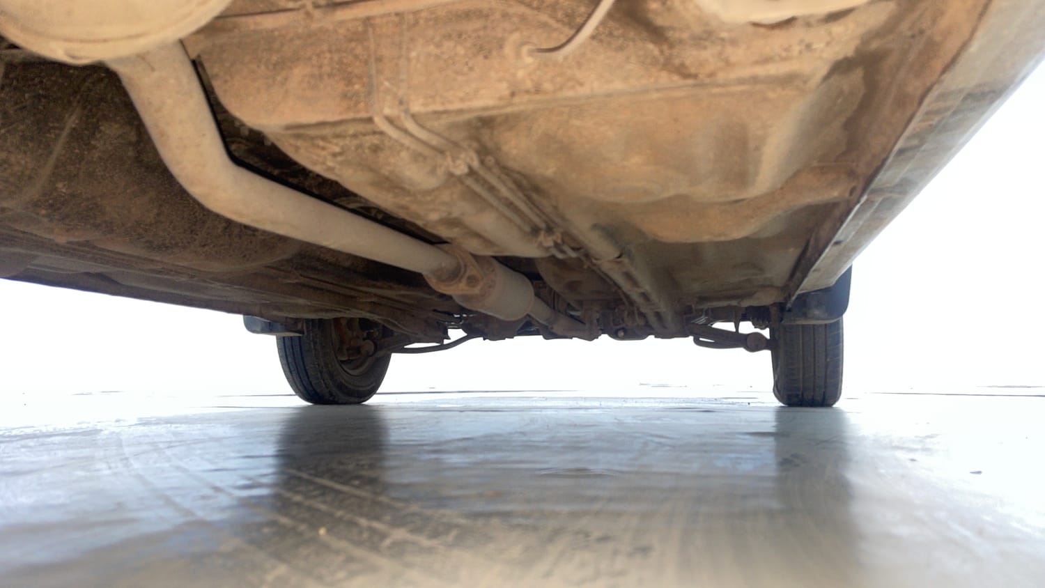 Used 2022 Maruti Suzuki Alto 800 LXi (O) CNG Cng Manual extra REAR RIGHT UNDERBODY VIEW
