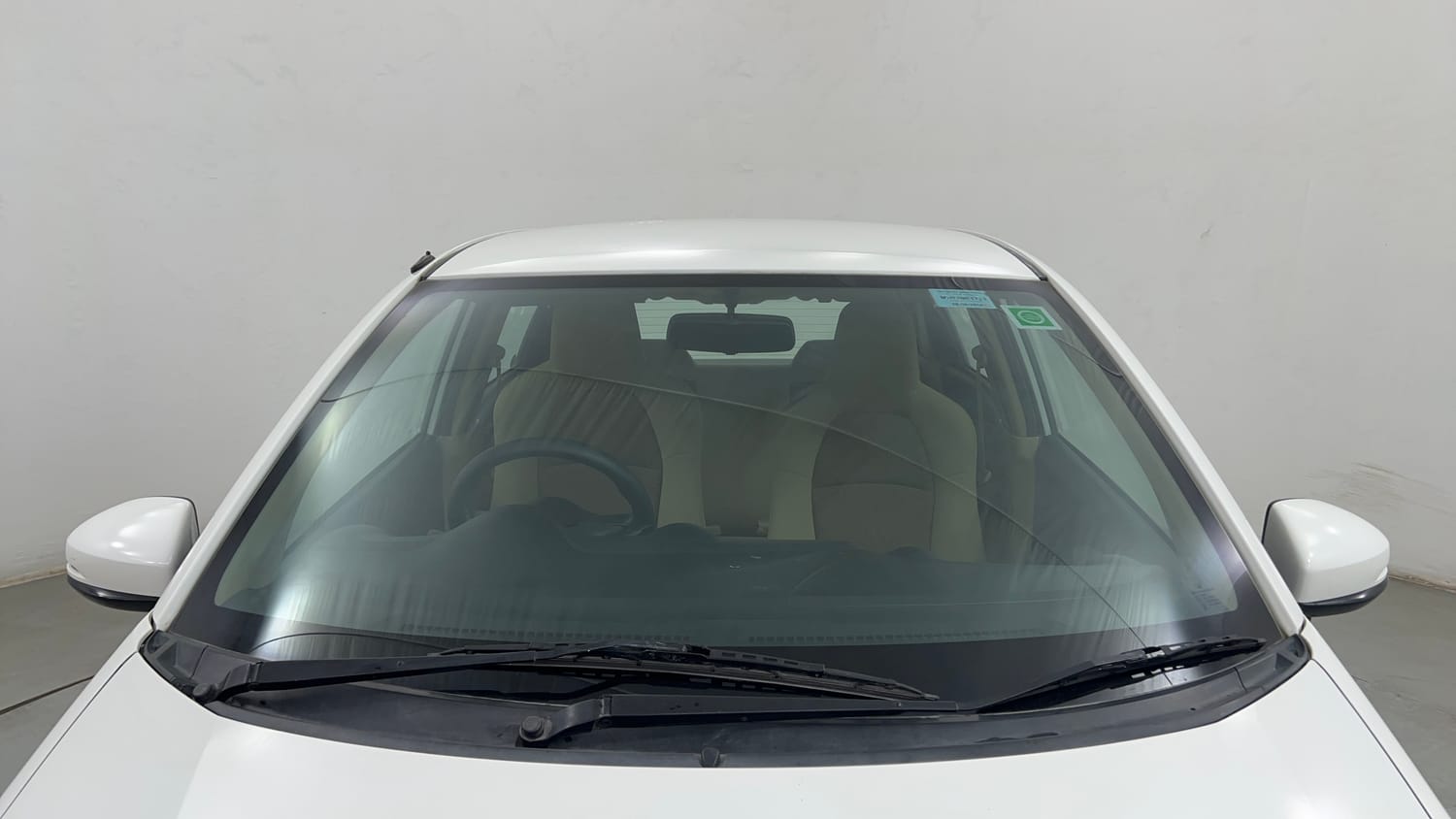 Used 2016 Honda Brio VX MT Petrol Manual exterior FRONT WINDSHIELD VIEW