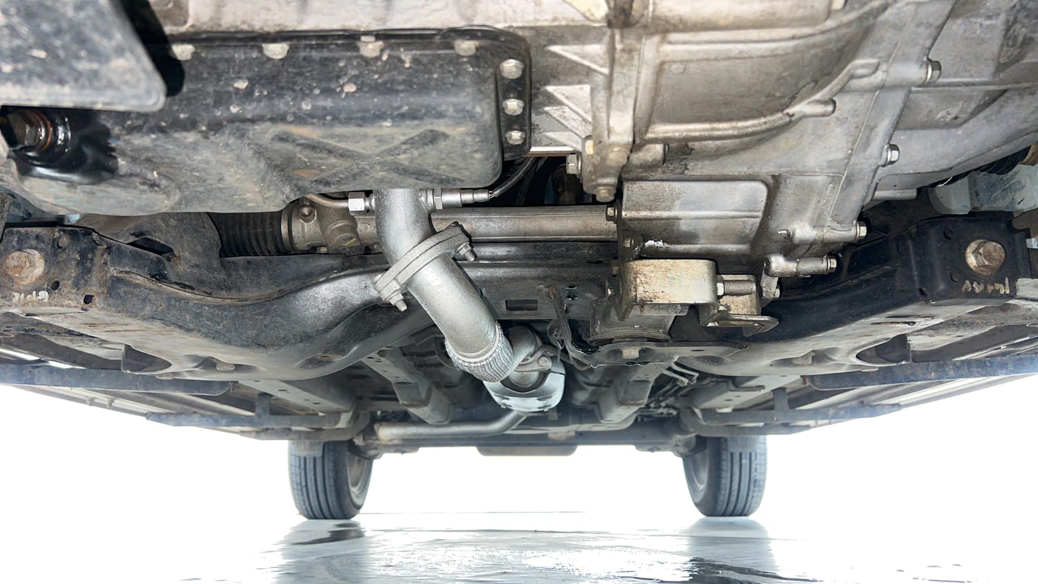 Used 2023 Tata Nexon XZ Plus LUXS Diesel Diesel Manual extra FRONT LEFT UNDERBODY VIEW