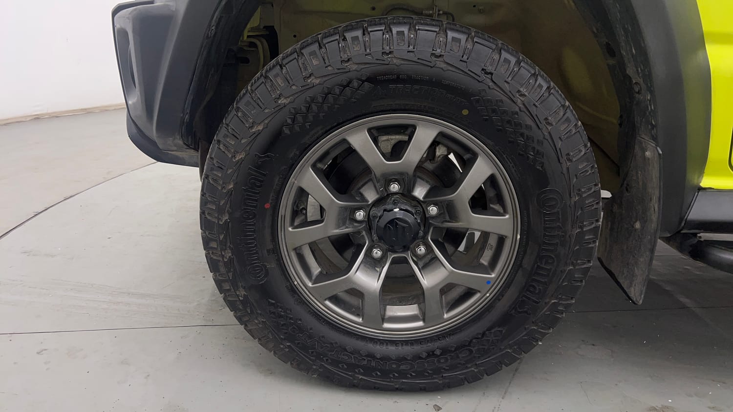 Used 2023 Maruti Suzuki Jimny Alpha AT Petrol Automatic tyres LEFT FRONT TYRE RIM VIEW