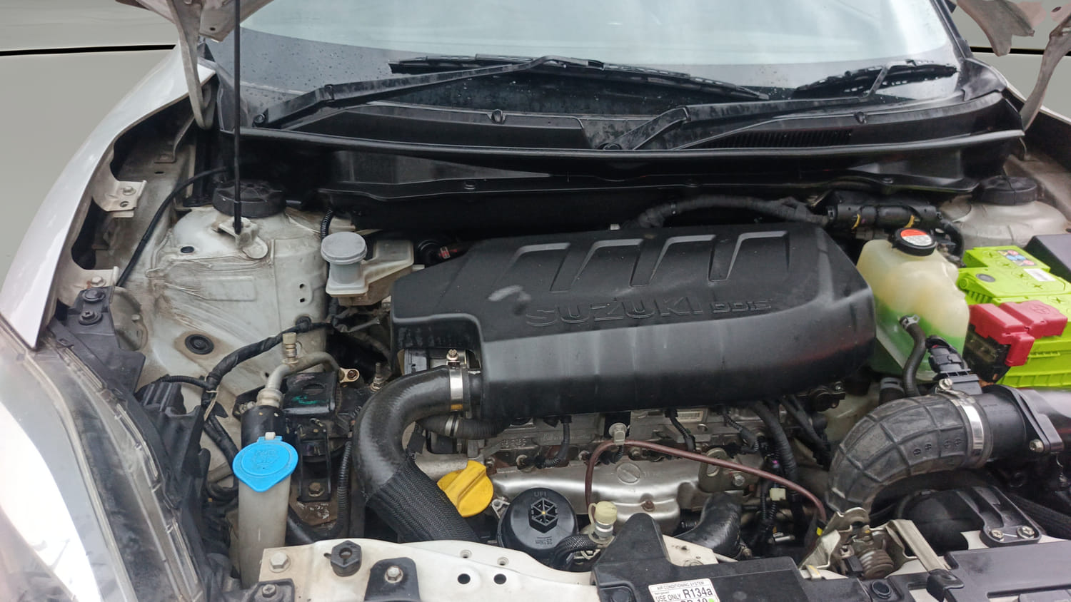 Used 2019 Maruti Suzuki Swift ZDi Plus AMT Diesel Automatic engine ENGINE RIGHT SIDE HINGE & APRON VIEW