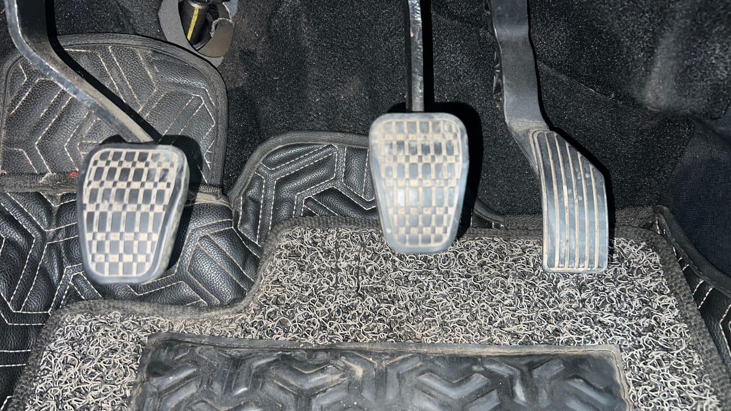 Used 2023 Tata Nexon XZ Plus LUXS Diesel Diesel Manual interior PEDALS VIEW