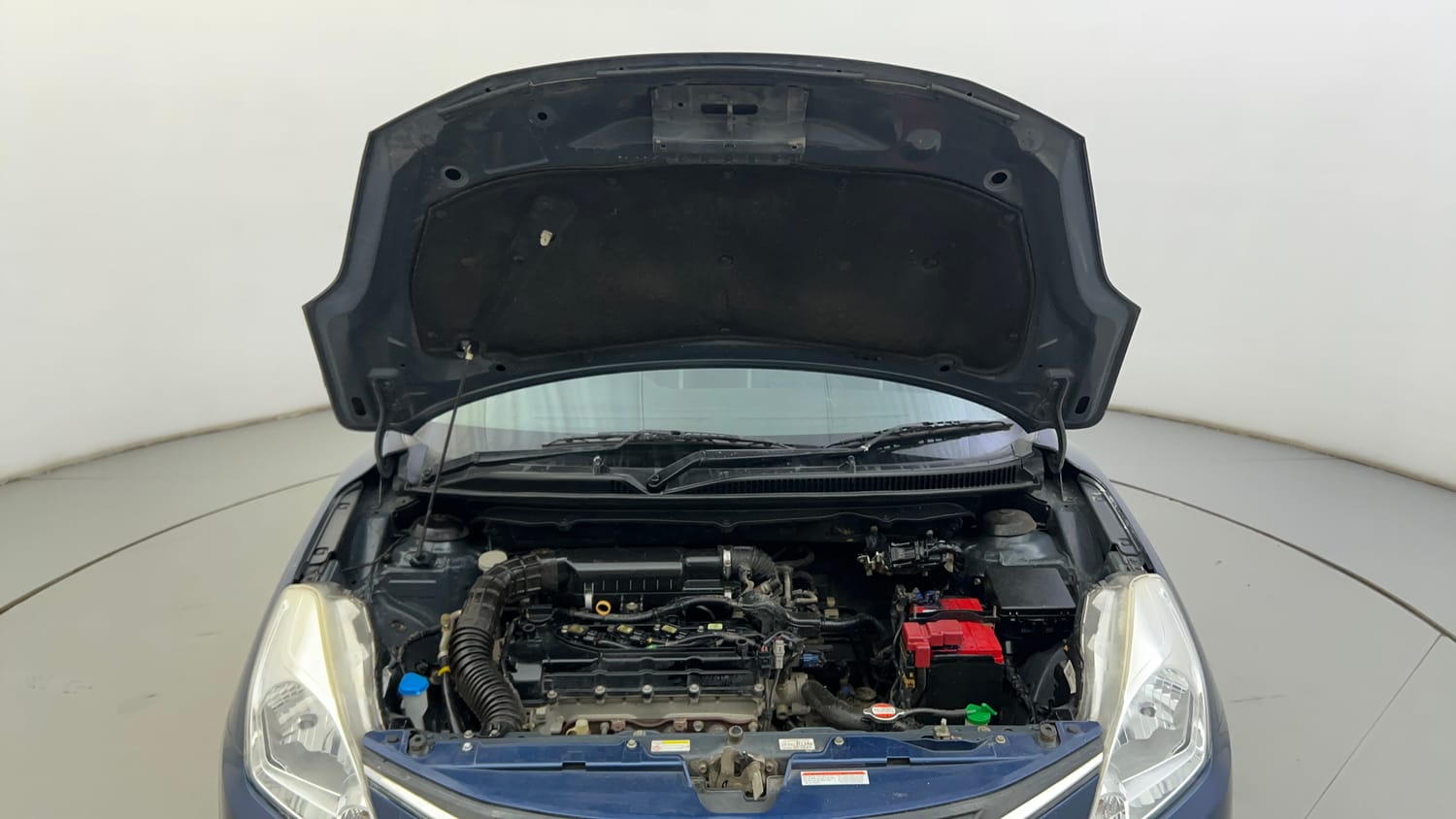 Used 2018 Maruti Suzuki Baleno Delta 1.2 Petrol Manual engine ENGINE & BONNET OPEN FRONT VIEW