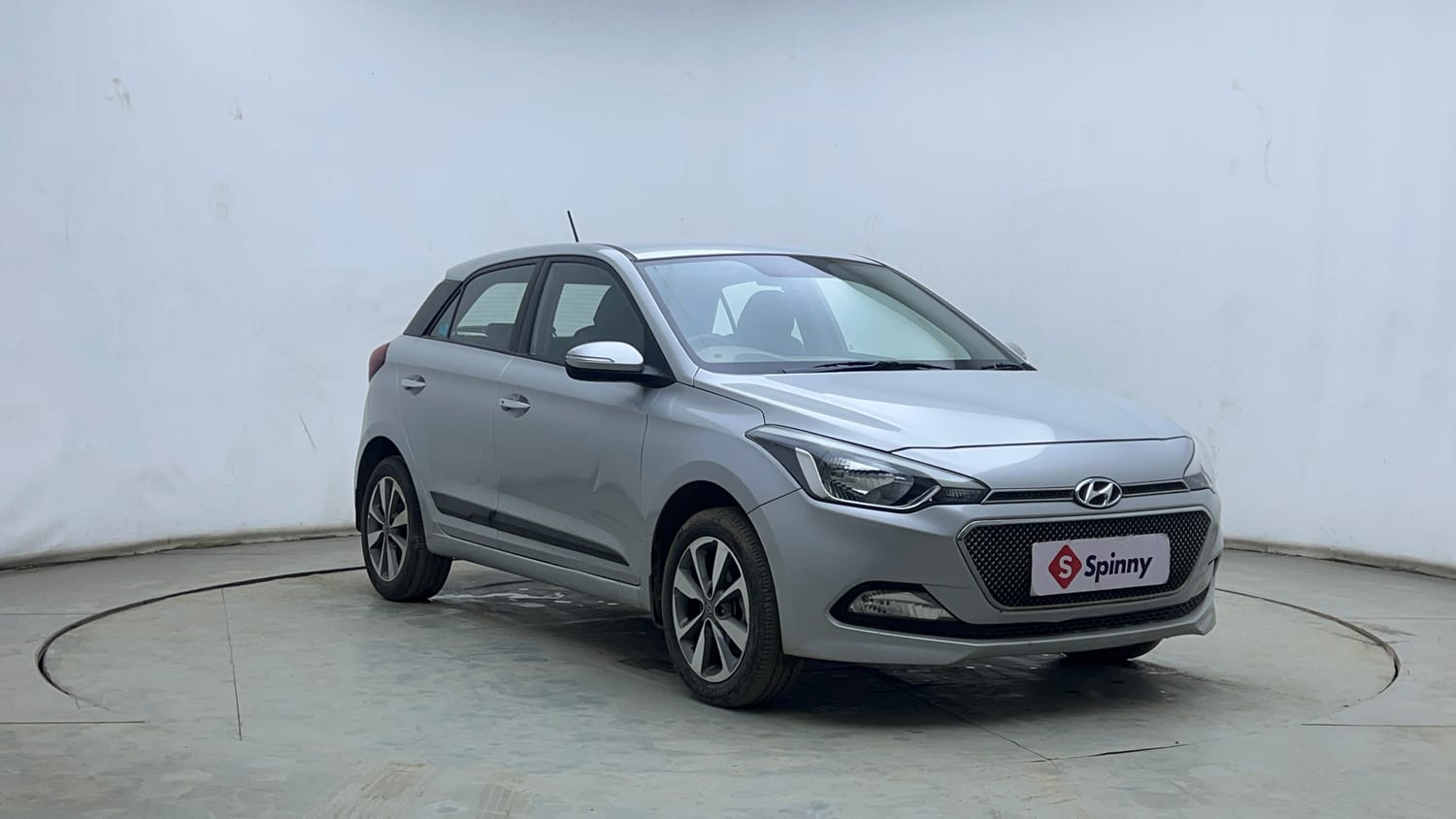 Used 2015 Hyundai Elite i20 Asta 1.2 Petrol Manual exterior RIGHT FRONT CORNER VIEW