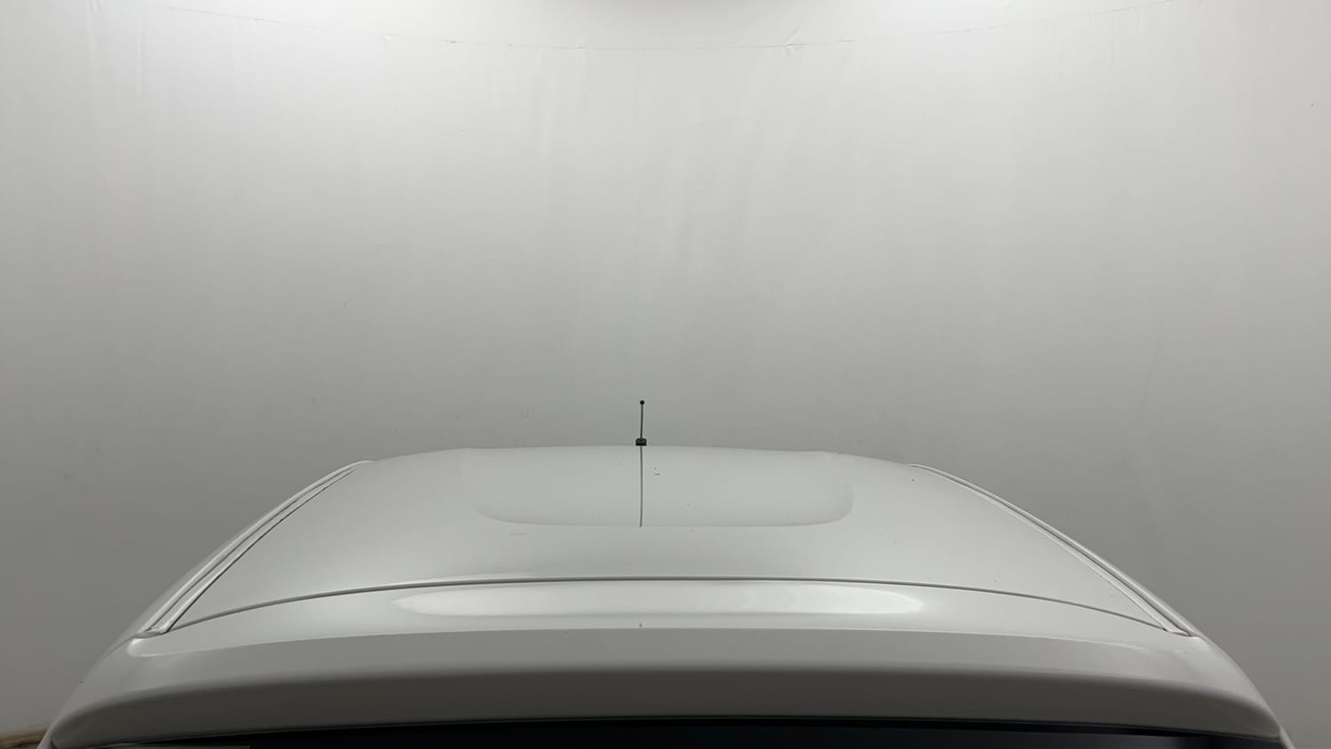 Used 2024 Renault Kwid RXT 1.0L Petrol Manual exterior EXTERIOR ROOF VIEW