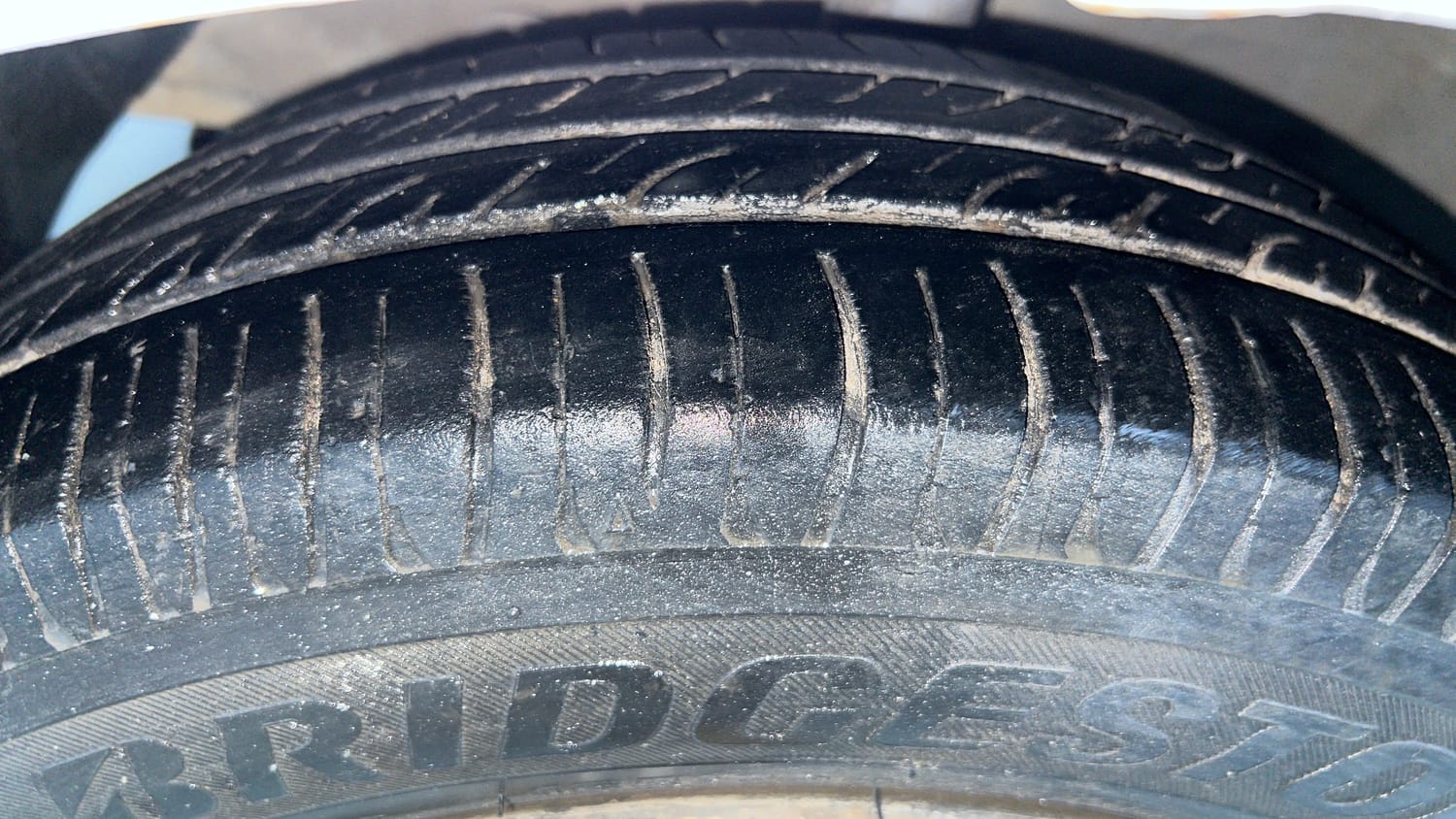 Used 2015 Hyundai Grand i10 Era 1.2 Kappa VTVT Petrol Manual tyres LEFT FRONT TYRE TREAD VIEW