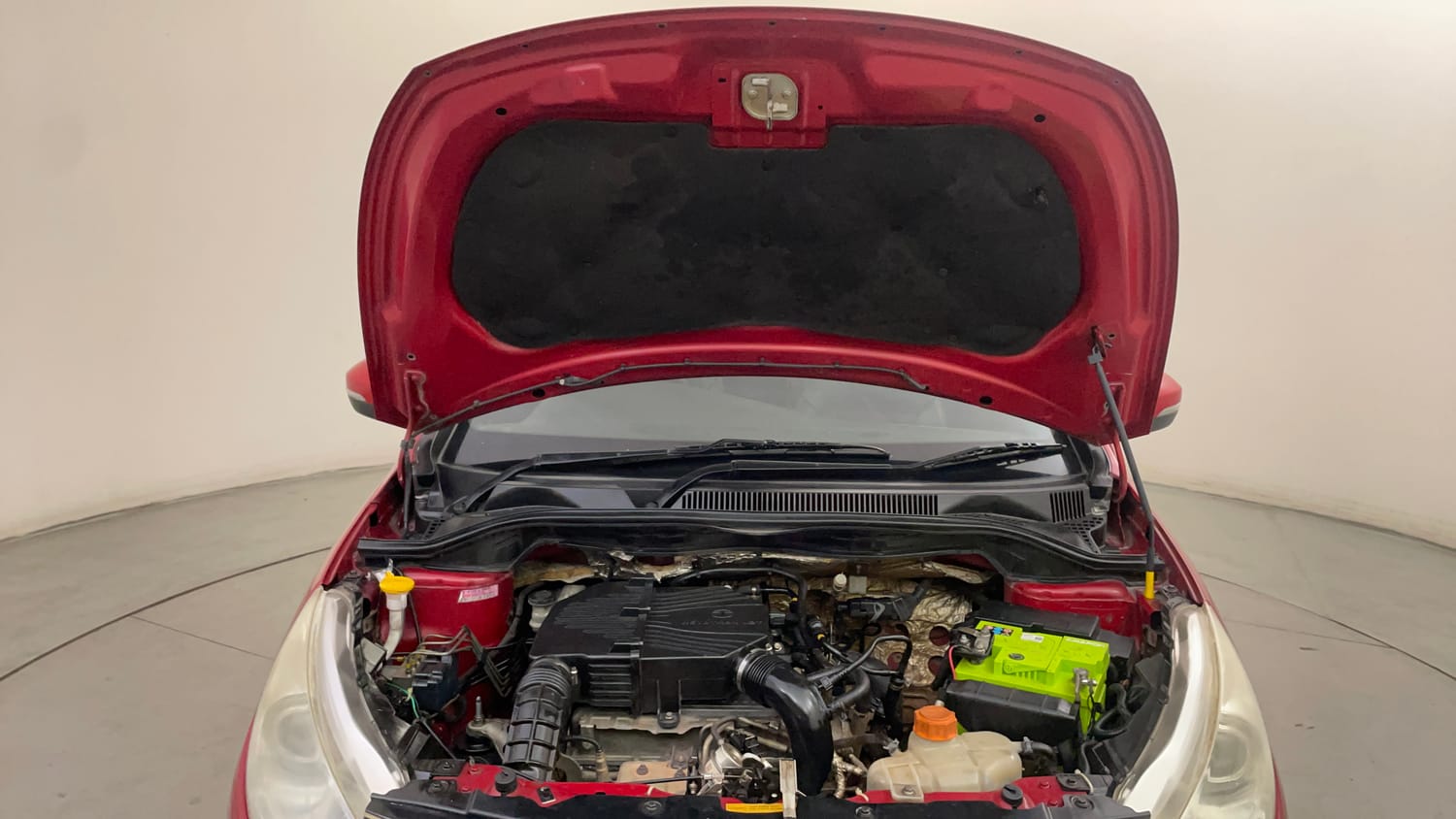 Used 2014 Tata Zest XT Petrol Petrol Manual engine ENGINE & BONNET OPEN FRONT VIEW