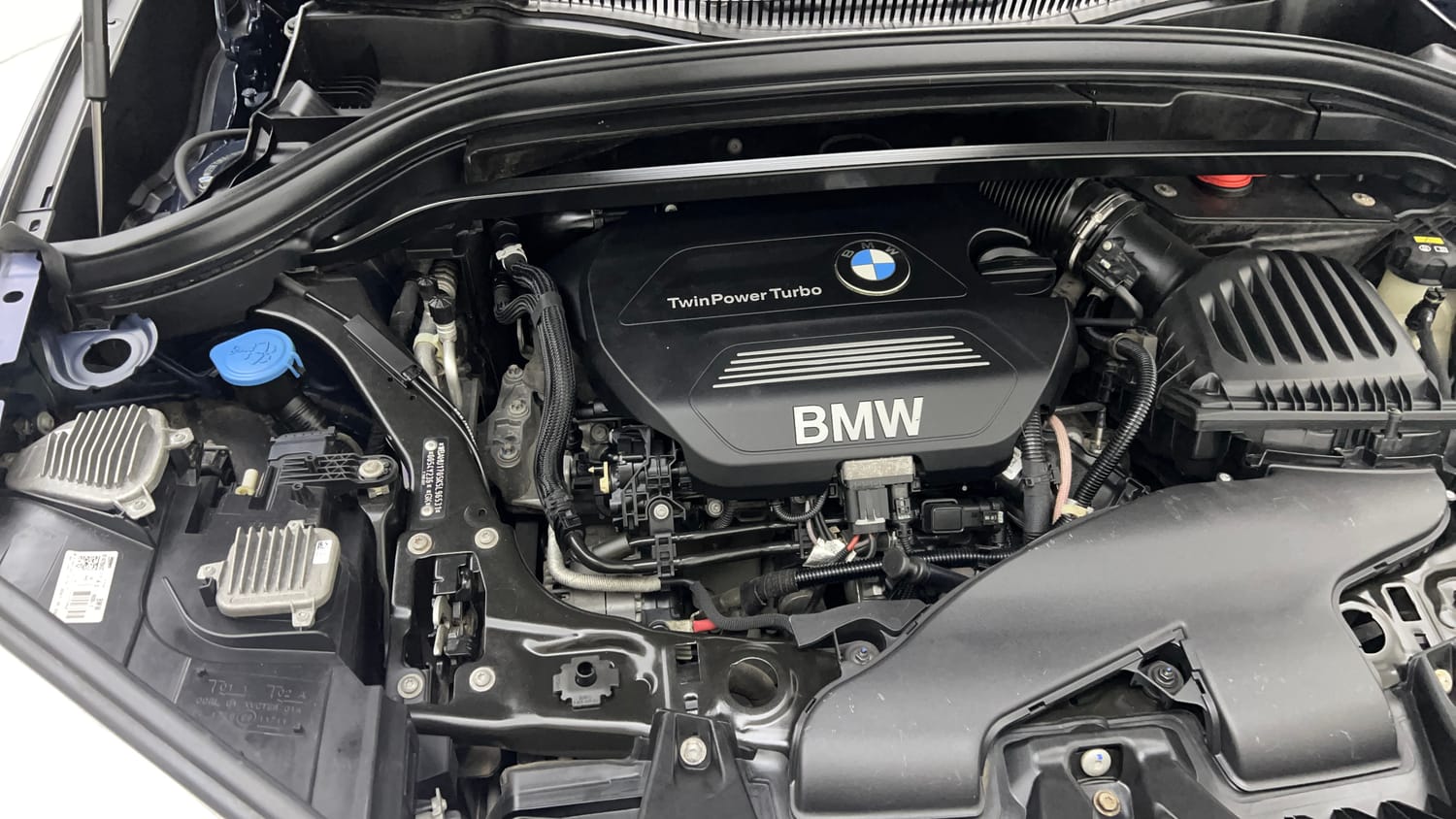 Used 2019 BMW X1 sDrive20d xLine Diesel Automatic engine ENGINE RIGHT SIDE VIEW