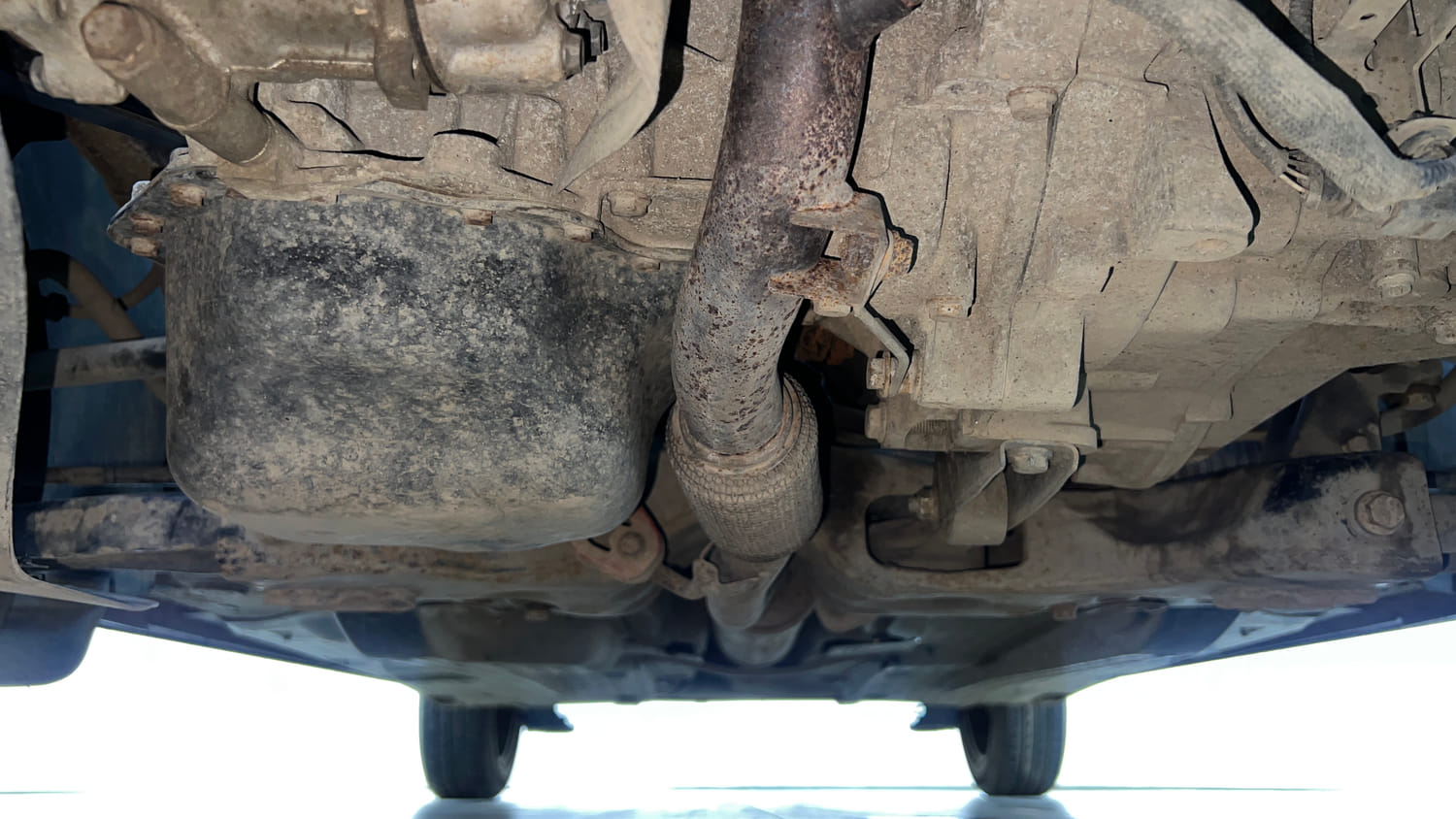 Used 2013 Volkswagen Polo Comfortline 1.2L (P) Petrol Manual extra FRONT LEFT UNDERBODY VIEW