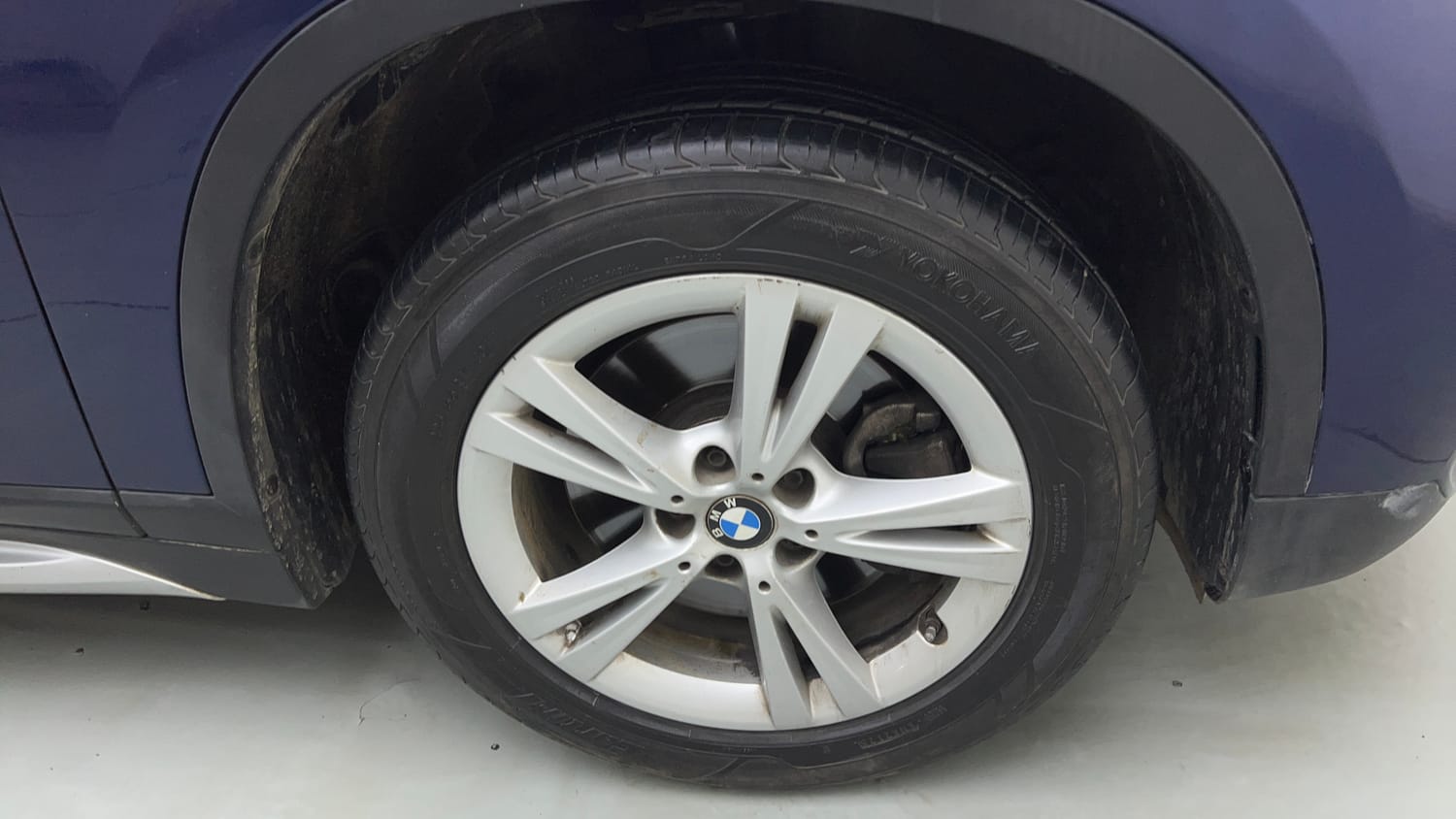 Used 2019 BMW X1 sDrive20d xLine Diesel Automatic tyres RIGHT FRONT TYRE RIM VIEW