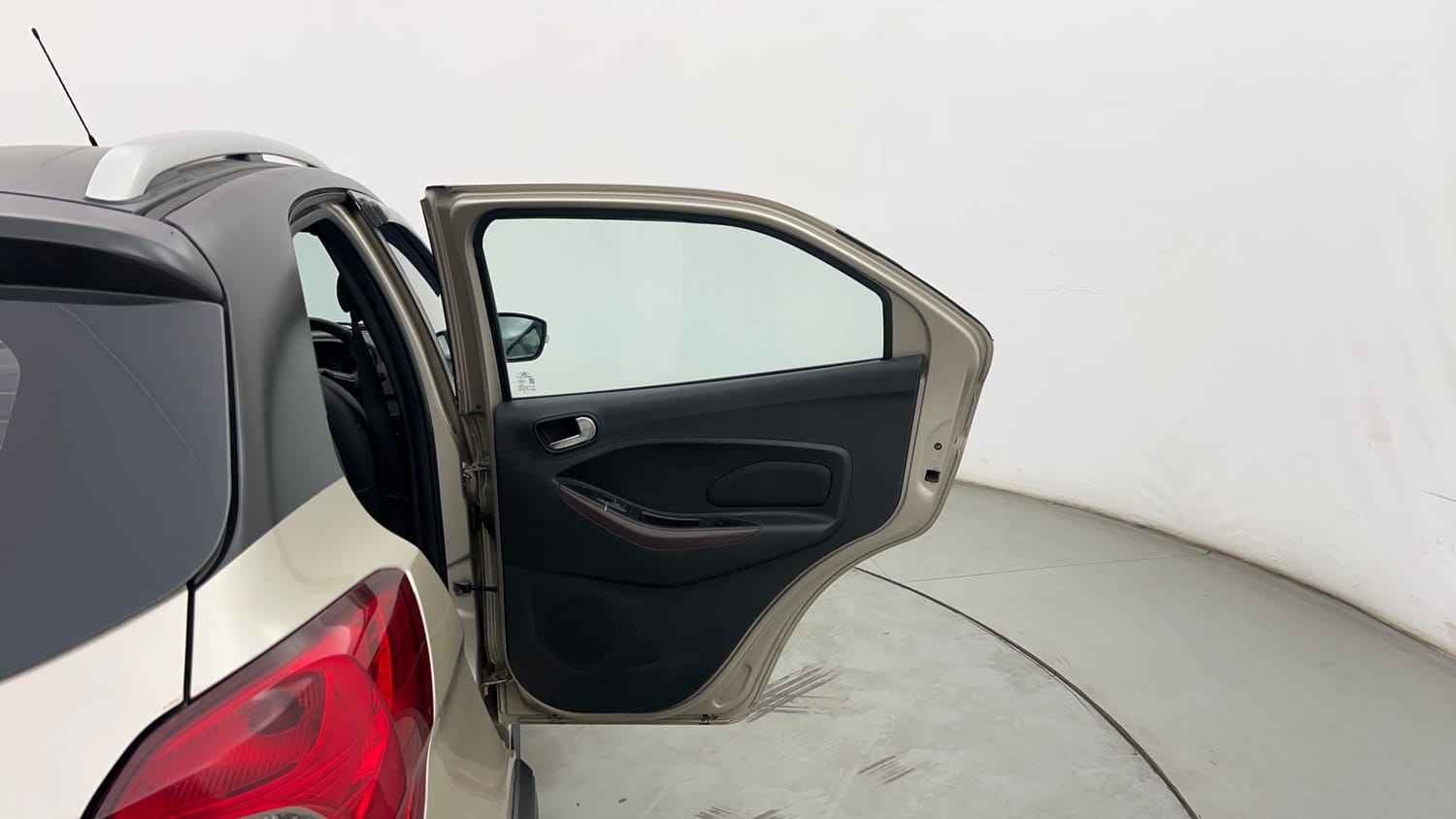 Used 2019 Ford Freestyle Titanium 1.5 TDCi Diesel Manual interior RIGHT REAR DOOR OPEN VIEW