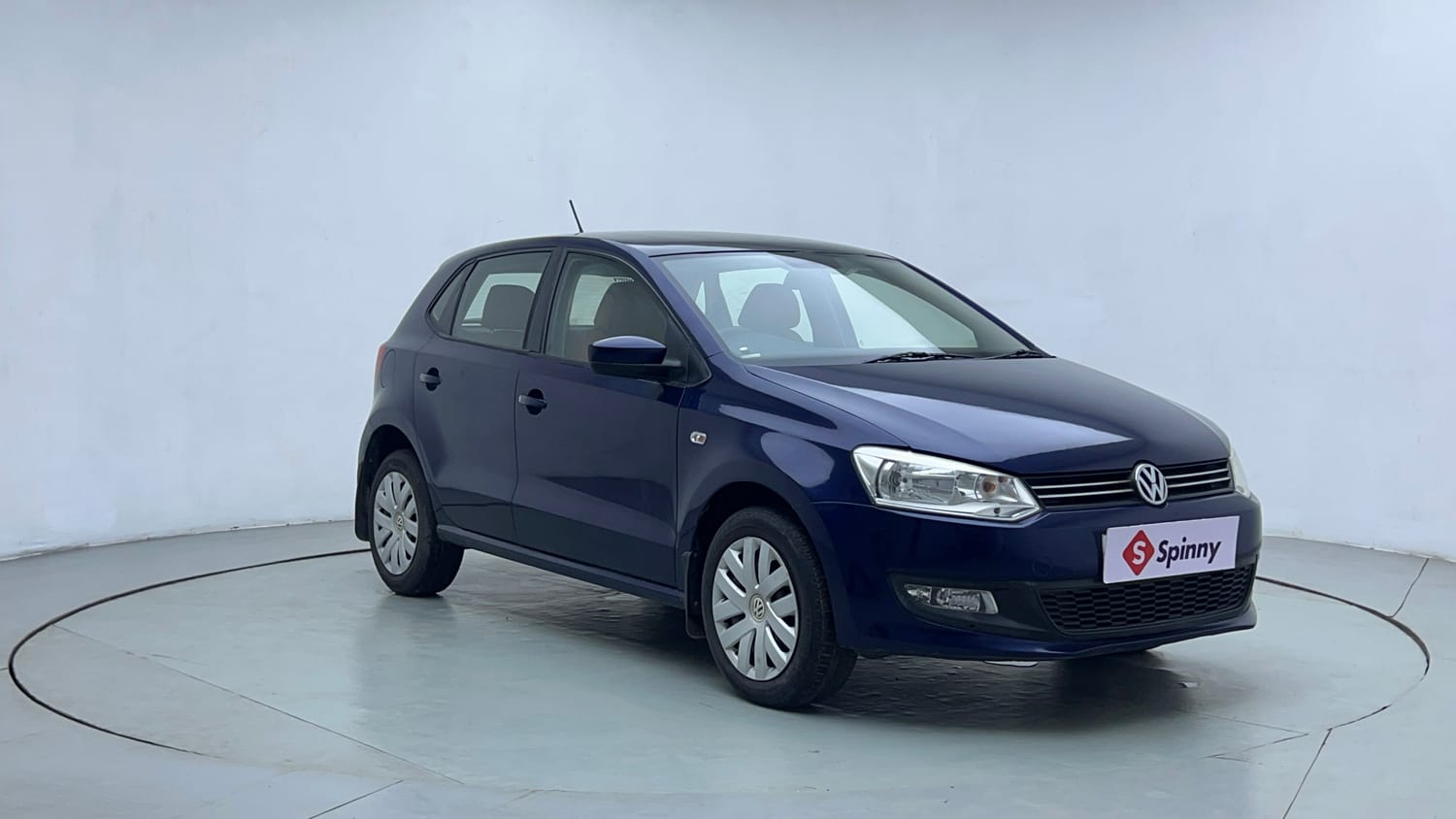 Used 2013 Volkswagen Polo Comfortline 1.2L (P) Petrol Manual exterior RIGHT FRONT CORNER VIEW
