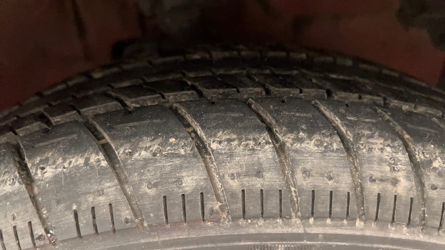 Used 2019 Maruti Suzuki Celerio ZXi (O) AMT Petrol Automatic tyres RIGHT FRONT TYRE TREAD VIEW