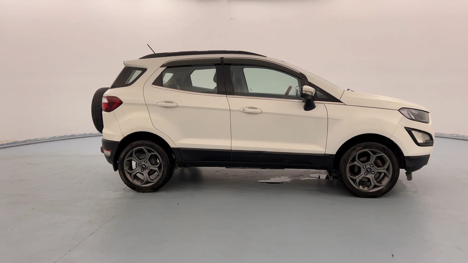Used 2018 Ford EcoSport S Petrol Petrol Manual exterior RIGHT SIDE VIEW