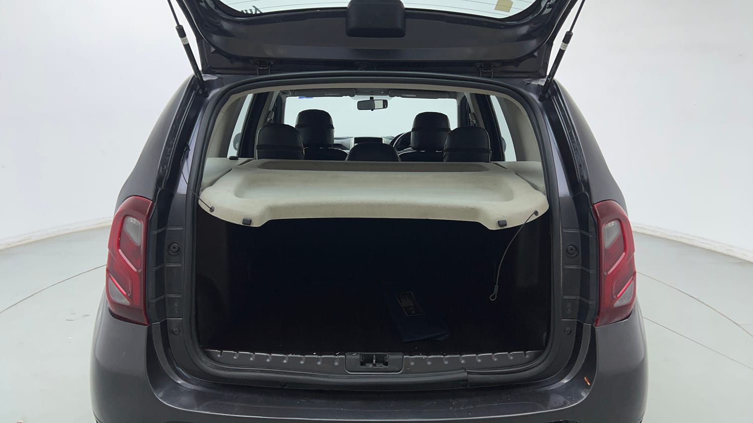 Used 2017 Renault Duster RXS CVT Petrol Automatic interior DICKY INSIDE VIEW
