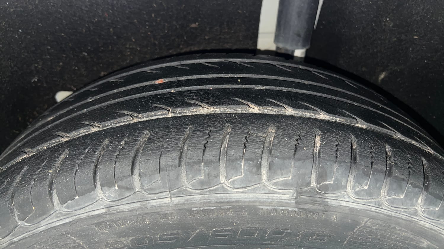 Used 2019 Ford EcoSport Trend 1.5L Ti-VCT Petrol Manual tyres LEFT REAR TYRE TREAD VIEW