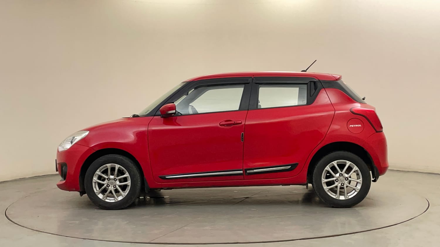 Used 2018 Maruti Suzuki Swift ZXi AMT Petrol Automatic exterior LEFT SIDE VIEW