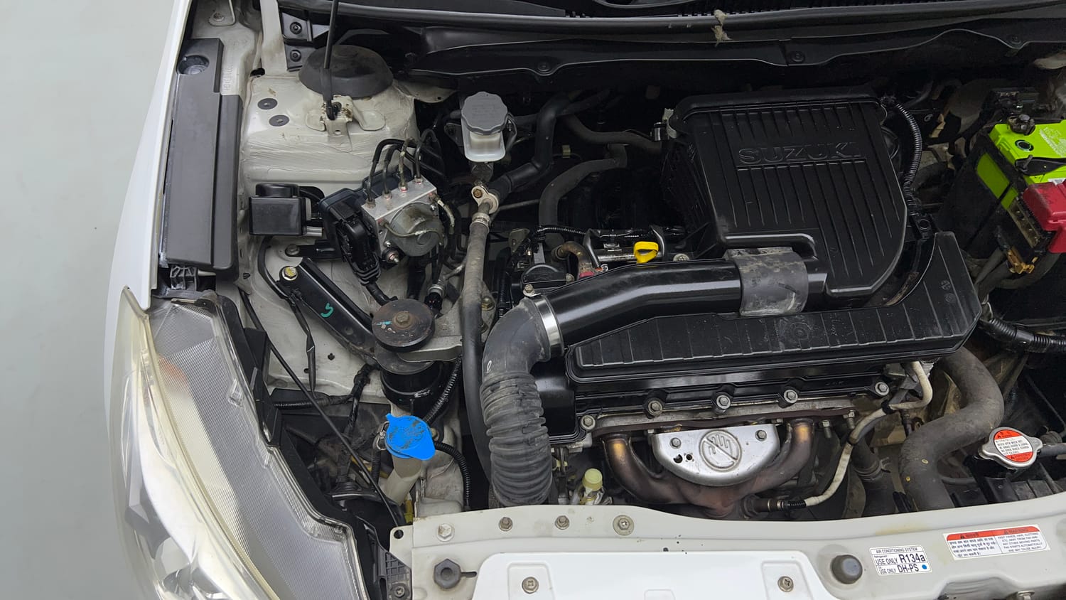 Used 2017 Maruti Suzuki Ciaz Zeta 1.4 MT Petrol Manual engine ENGINE RIGHT SIDE VIEW
