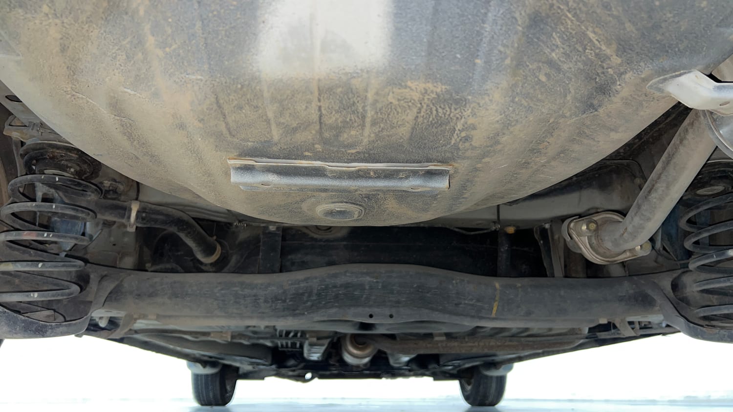 Used 2016 Honda Amaze 1.2 VX AT i-VTEC Petrol Automatic extra REAR UNDERBODY VIEW (TAKEN FROM REAR)