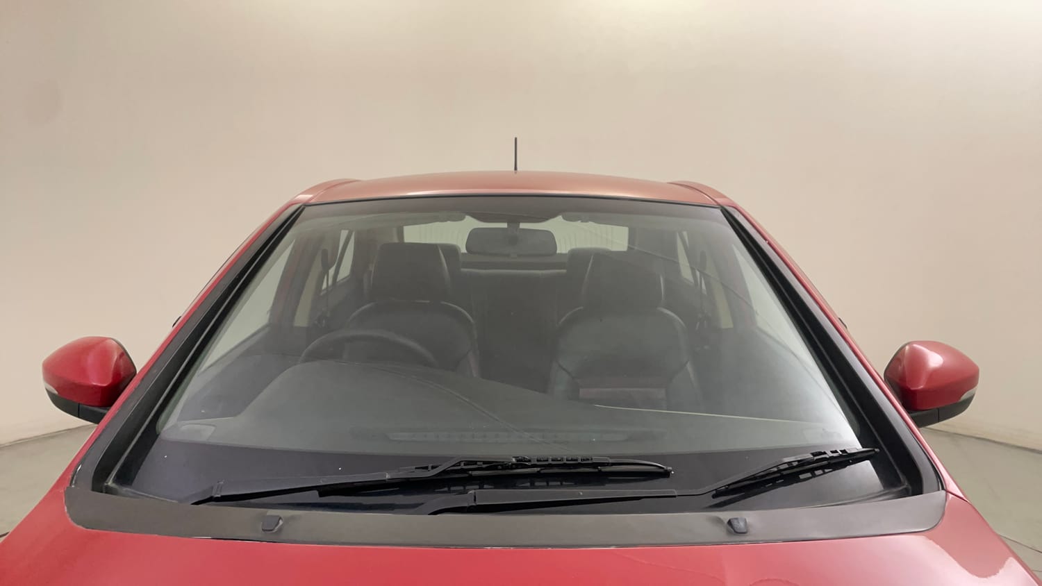 Used 2014 Tata Zest XT Petrol Petrol Manual exterior FRONT WINDSHIELD VIEW