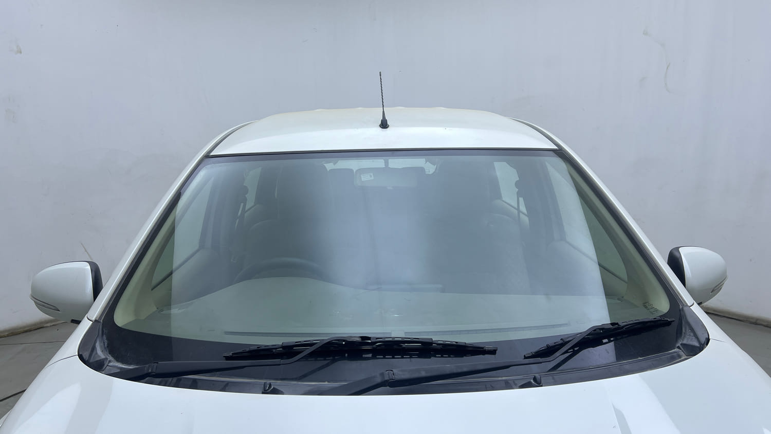 Used 2021 Maruti Suzuki New Ertiga VXi AT Petrol Automatic exterior FRONT WINDSHIELD VIEW