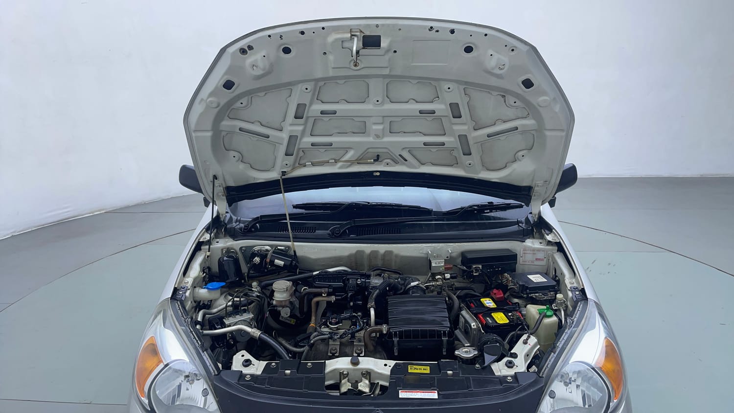 Used 2022 Maruti Suzuki Alto 800 LXi (O) CNG Cng Manual engine ENGINE & BONNET OPEN FRONT VIEW