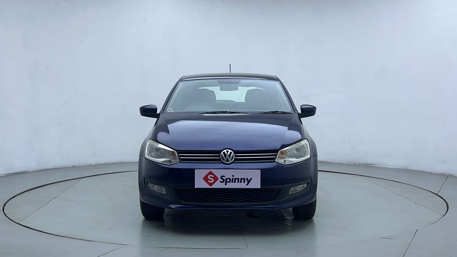 Used 2013 Volkswagen Polo Comfortline 1.2L (P) Petrol Manual exterior FRONT VIEW
