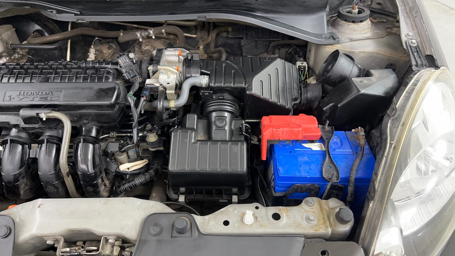 Used 2015 Honda Amaze 1.2 S i-VTEC Petrol Manual engine ENGINE LEFT SIDE VIEW