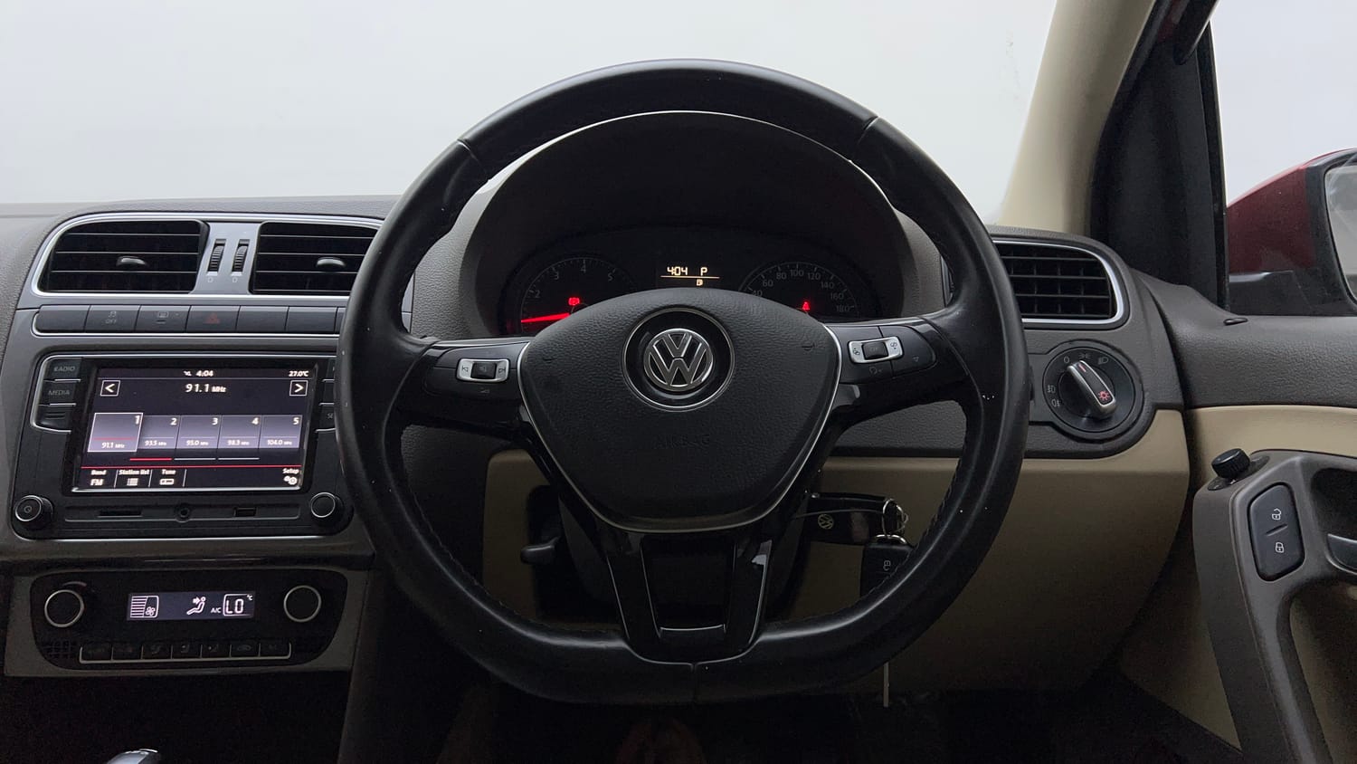 Used 2019 Volkswagen Vento Highline 1.2 (P) AT Petrol Automatic interior STEERING VIEW