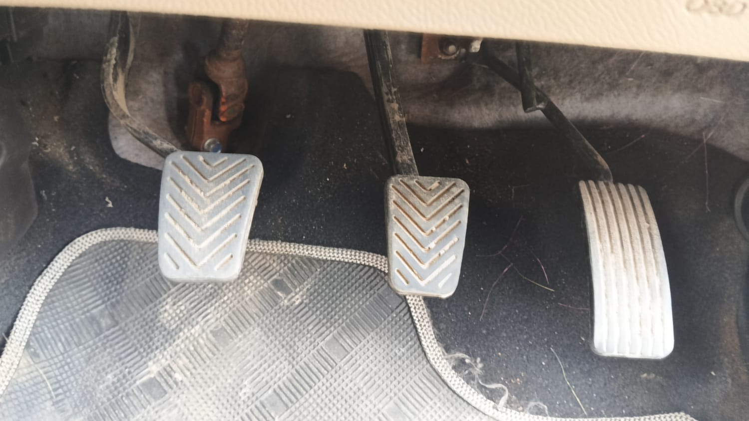 Used 2017 Hyundai Eon Sportz Petrol Manual interior PEDALS VIEW