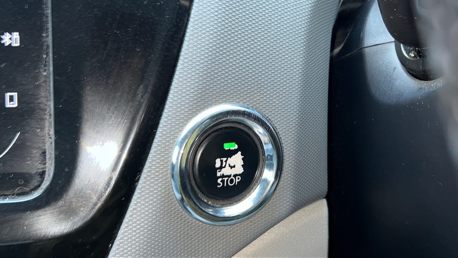 Used 2021 Tata Tigor XZ Petrol Manual top_features Keyless start