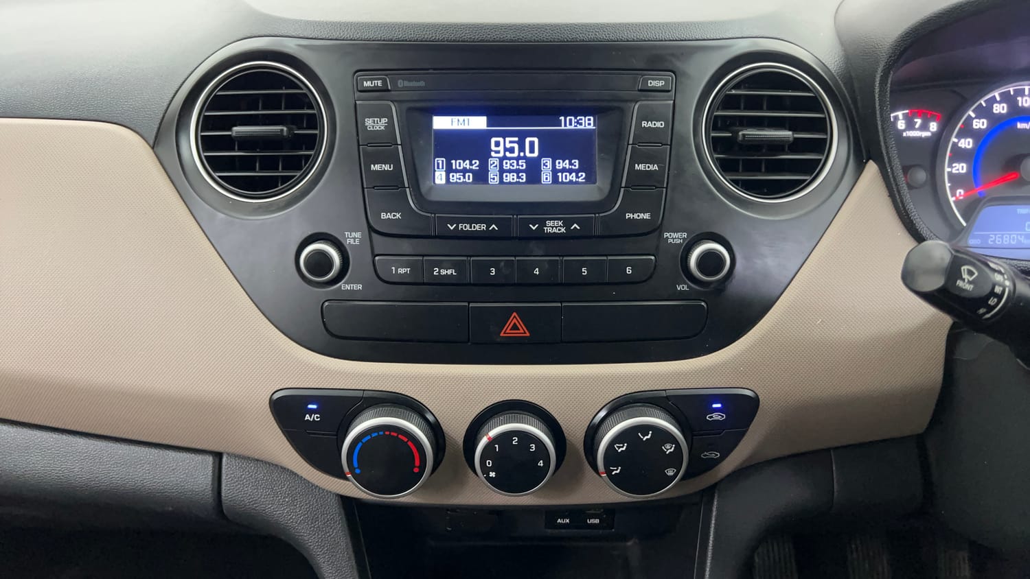 Used 2018 Hyundai Grand i10 Magna 1.2 Kappa VTVT Petrol Manual interior MUSIC SYSTEM & AC CONTROL VIEW
