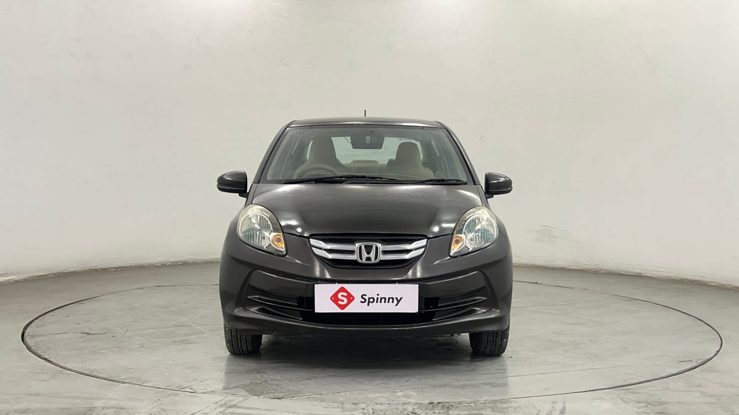 Used 2015 Honda Amaze 1.2 S i-VTEC Petrol Manual exterior FRONT VIEW