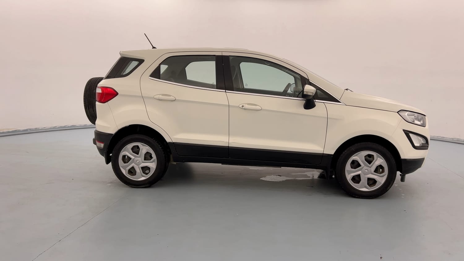 Used 2019 Ford EcoSport Trend 1.5L Ti-VCT Petrol Manual exterior RIGHT SIDE VIEW