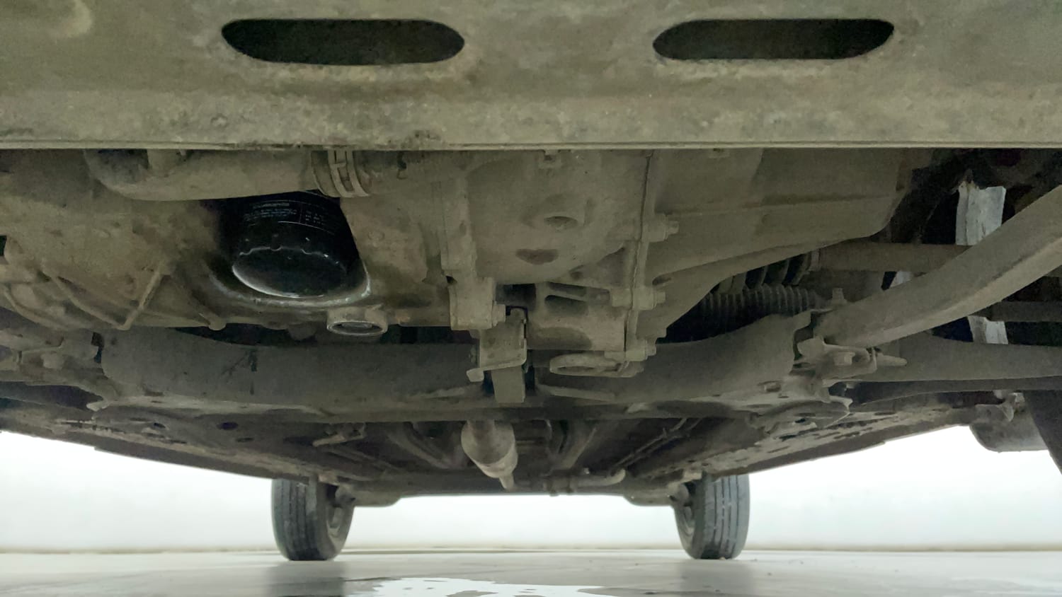 Used 2023 Nissan Magnite XV Petrol Manual extra FRONT LEFT UNDERBODY VIEW