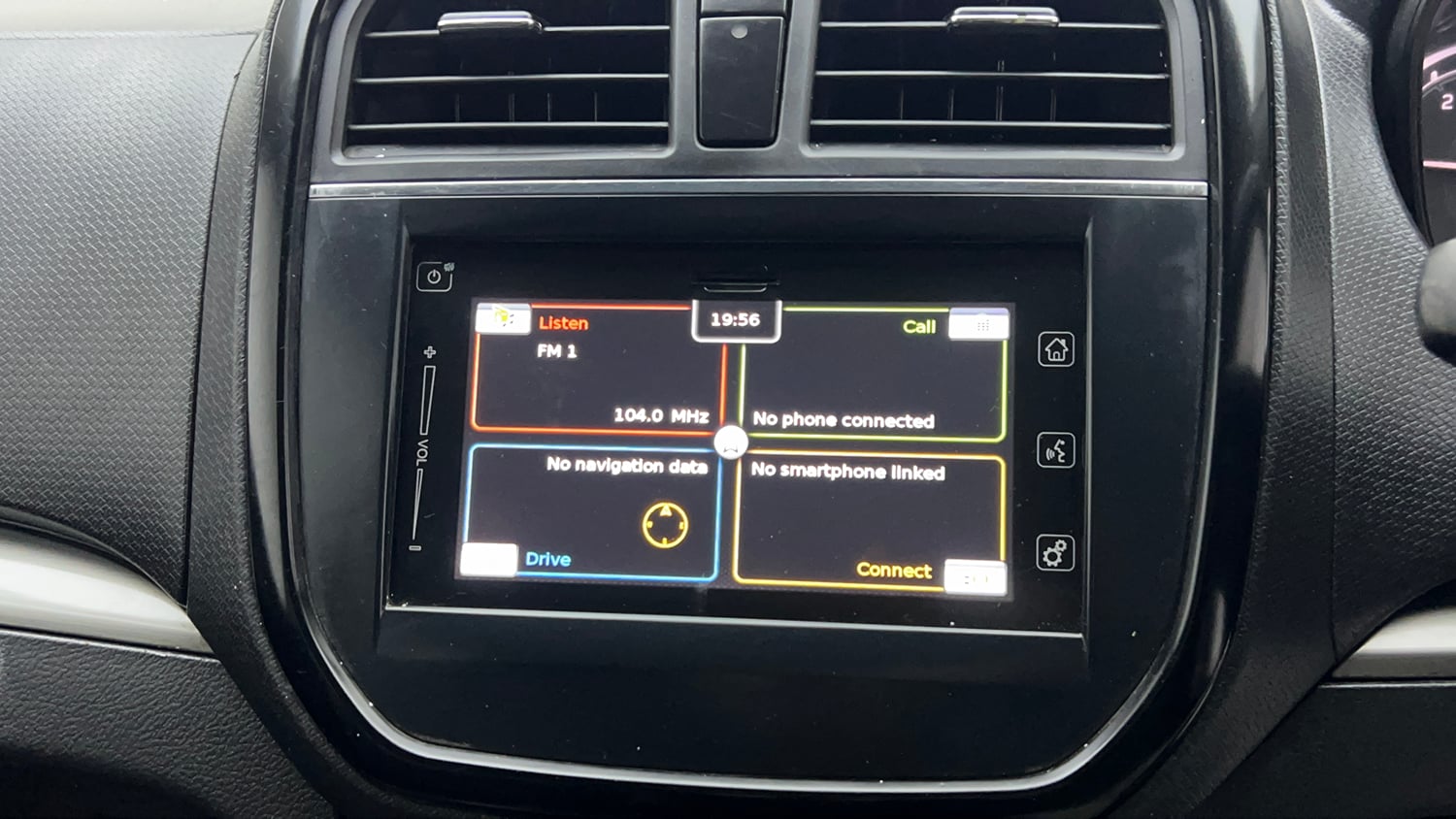 Used 2018 maruti-suzuki Vitara Brezza ZDi Plus AGS Diesel Automatic top_features Integrated (in-dash) music system
