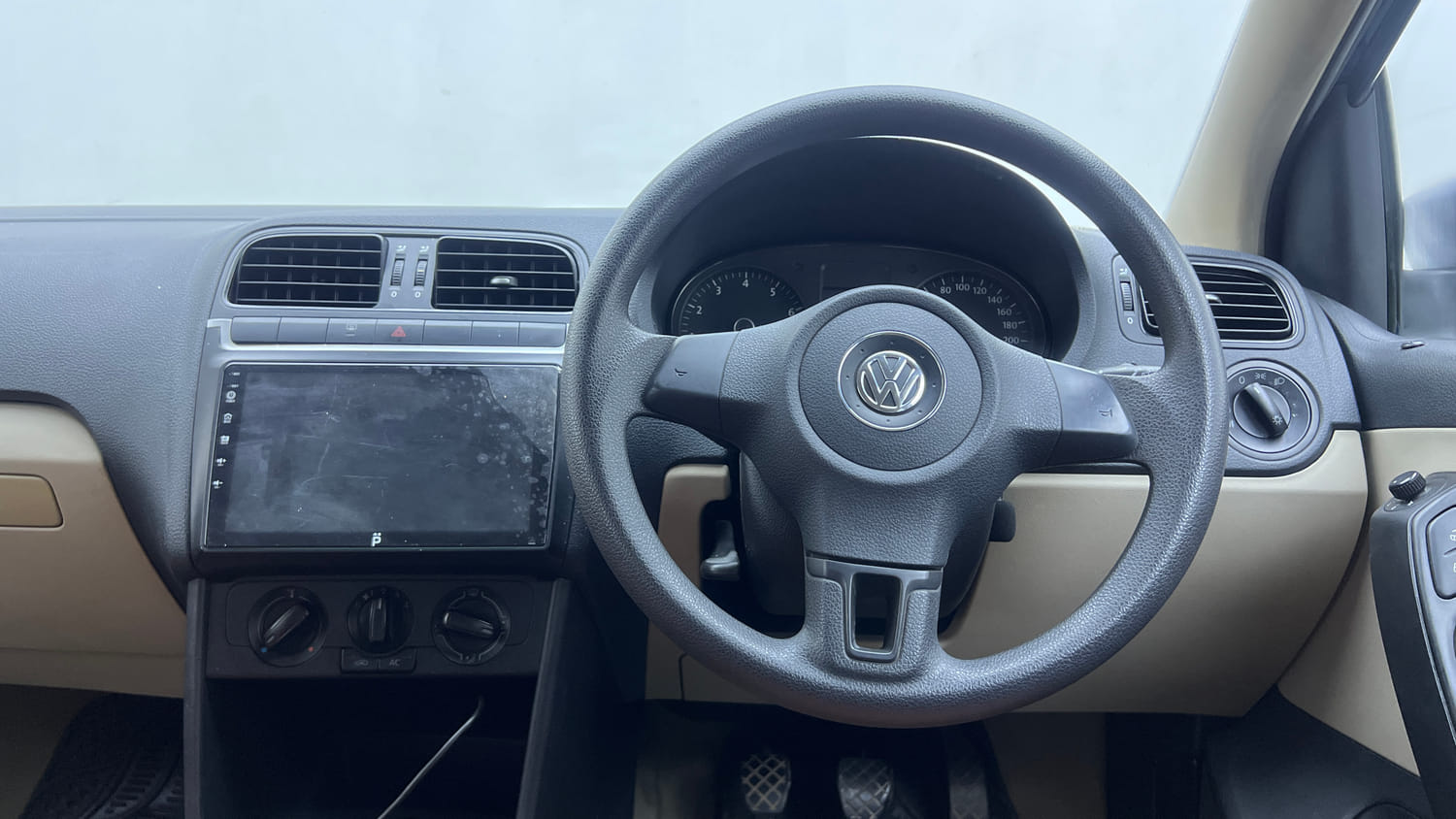 Used 2013 Volkswagen Polo Comfortline 1.2L (P) Petrol Manual interior STEERING VIEW