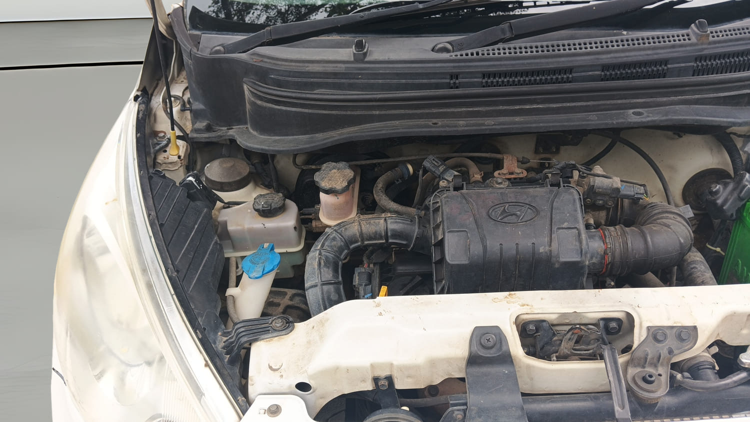 Used 2017 Hyundai Eon Sportz Petrol Manual engine ENGINE RIGHT SIDE VIEW
