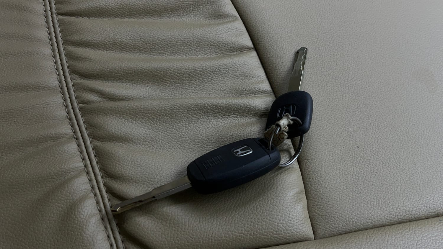 Used 2016 Honda Amaze 1.2 VX AT i-VTEC Petrol Automatic extra CAR KEY VIEW